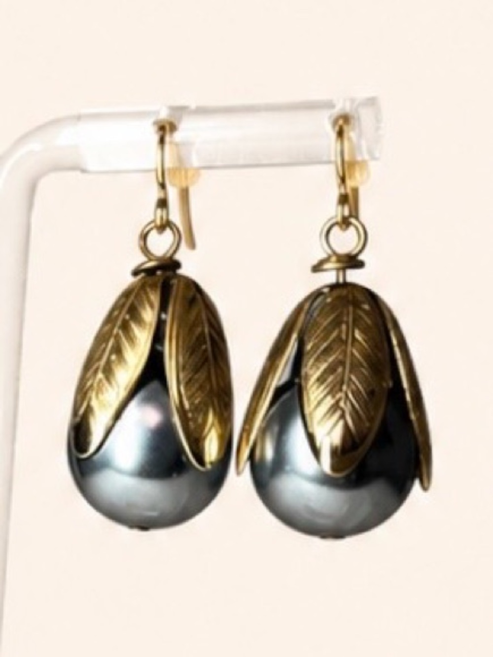 ⚜️🩶 Lenora Dame Matte Hematite Glass Pearl Botanical Drop Earrings